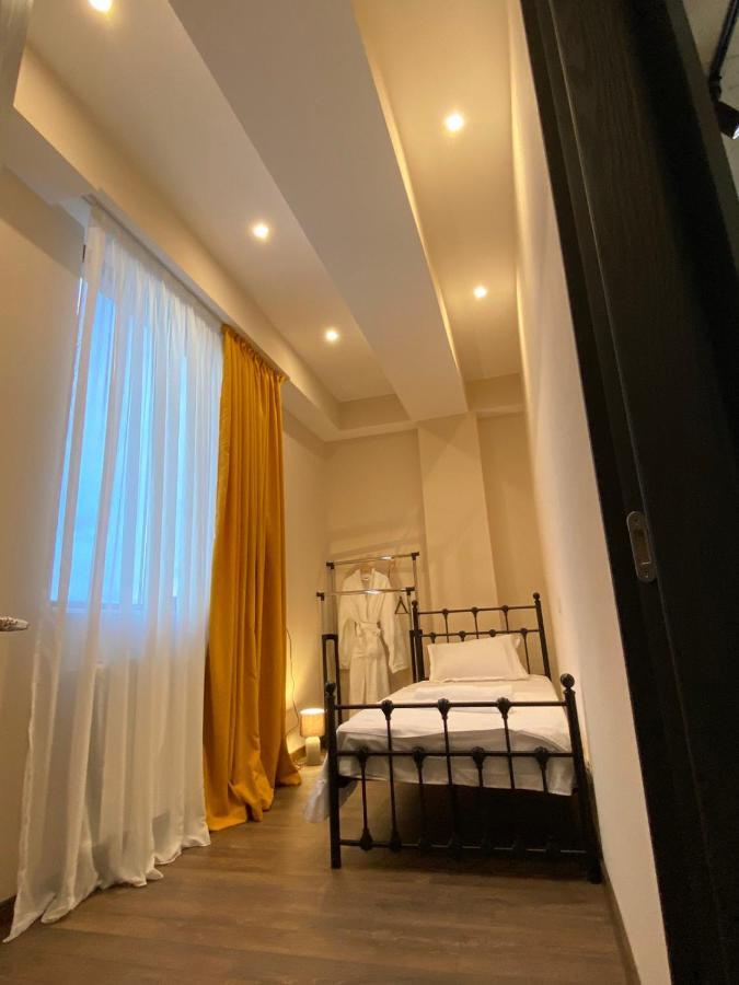 Apartment Sixteen Тбилиси Экстерьер фото