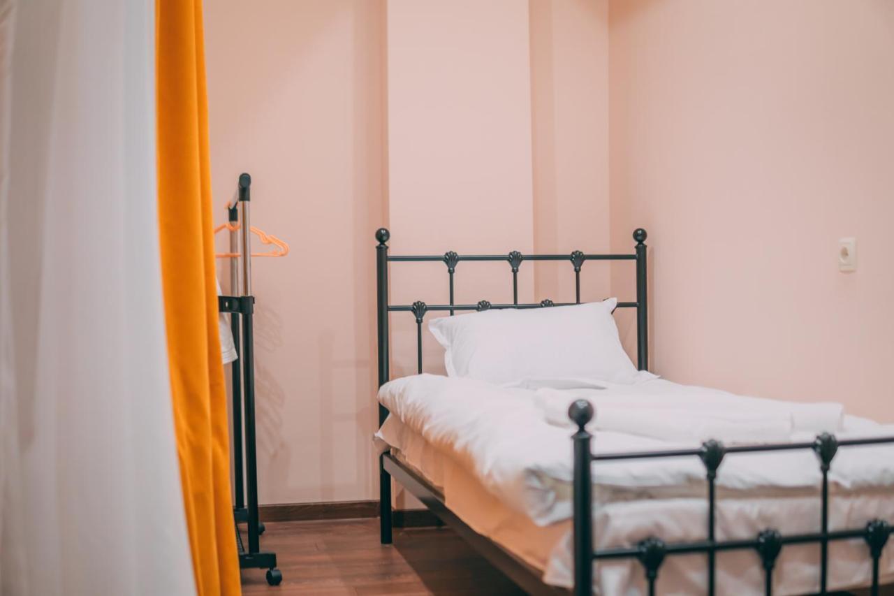 Apartment Sixteen Тбилиси Экстерьер фото